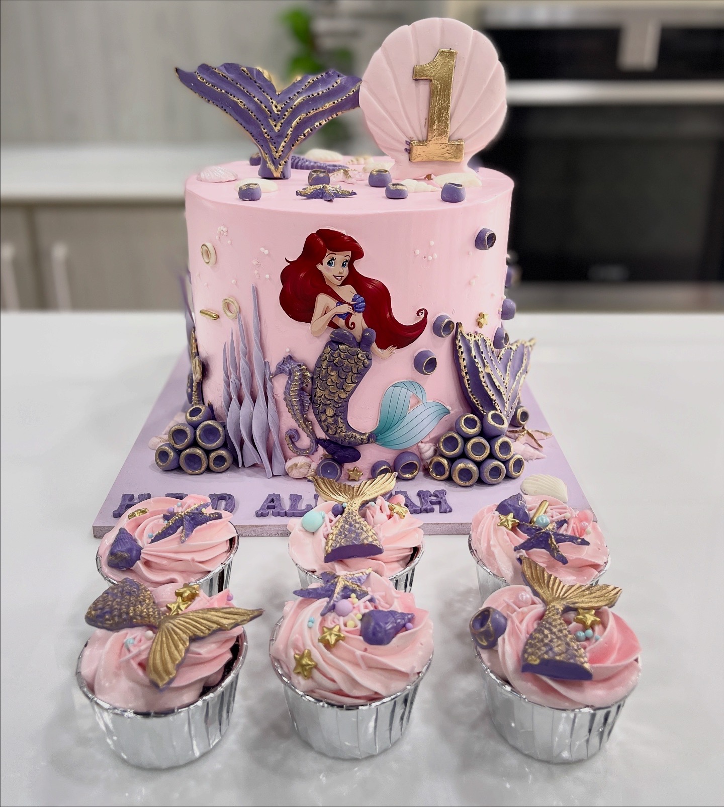 Mermaid Cakes+Cupcakes